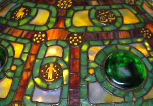 newly crafted tiffany lamp shade
